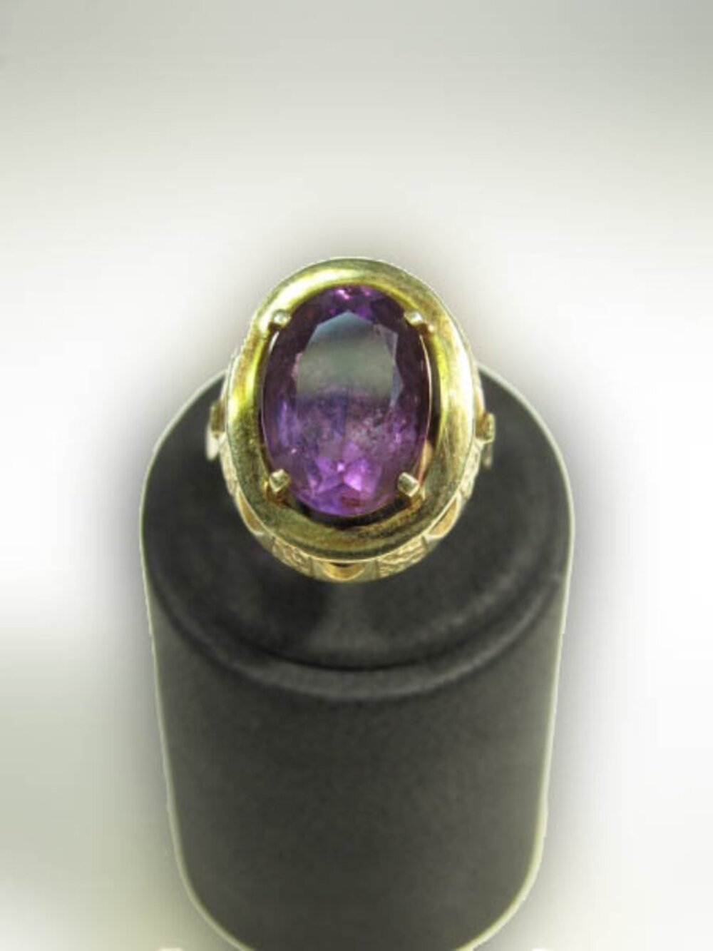 Estate 14K Yellow Gold 5.5ct Amethyst Cocktail Ring – Ornate Vintage Setting